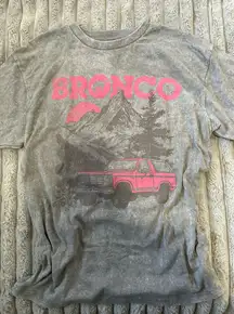 Ford bronco T-shirt size large