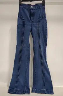REVICE Denim Flare Jeans are a size 25.