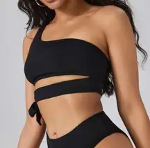 Cider  Black Bow Knot One Shoulder Bikini Top