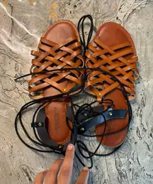 Like new American Eagle tie around sandals size 10
Like new condition