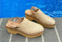 Kelsi Dagger Warehouse Slingback Platform Clog
 Wooden Anthropologie Size 7.5