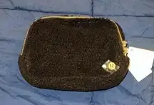 Lululemon Everywhere Belt Bag Fleece Large 2L‎ NWT ONE SIZE (Black Gold)