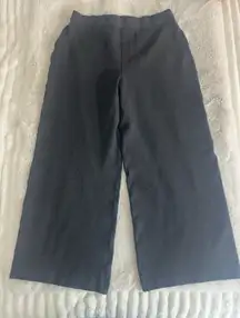 SPANX Woman's black Airessentials wide-leg pant, Size XS, BNWNT*