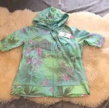 Short sleeve zip up hoodie in a tropical print size M