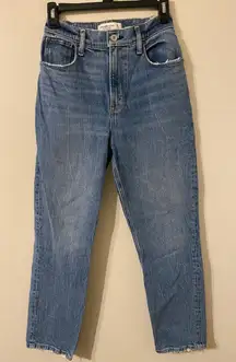 Abercrombie & Fitch Curve Love 90’s Straight Ultra High Rise Jeans Size 0