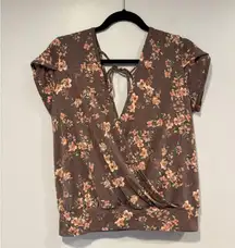 NWT Charming Charlie flowy open back purple floral short sleeve strappy shirt