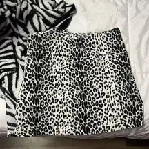 Cheetah/leopard print skirt