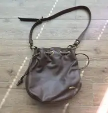 5/$15 -‎ Liz Claiborne cross body leather bag