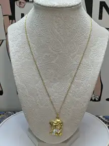 Lion Pendant Clear Swarovski  Crystals Gold Tone Stainless 20' Necklace