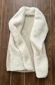 Sweater/fur vest size S