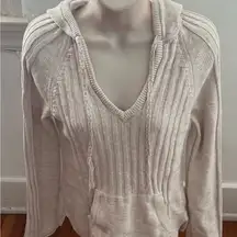 Roxy Cream cable Knit Hooded V-neck kangaroo pocket Sweater, size M outdoor