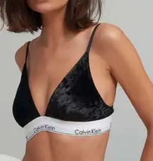 Calvin Klein Black Velvet Triangle Bralette Size Medium