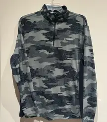 Columbia black/gray camouflage 1/4 zip size large