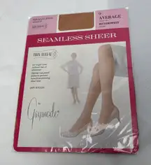 New Vintage Gaymode‎ Seamless Sheer Bittersweet Stockings 9 Long 100% Nylon Hose