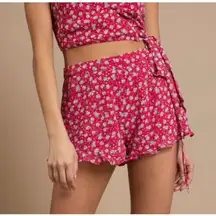 Tobi floral print ruffle shorts hi rise red medium festival concert travel pinup