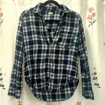 Navy & White Fine Plaid Hollister Flannel