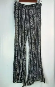 Hollister 3 Lounge Flare Black and White Patterned Pull On Bell Bottom Pants