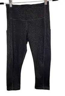 Athleta  Ultimate Stash‎ Pocket Printed Capri Leggings Black Cheetah Size XSP