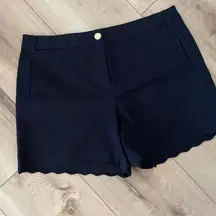 NWOT Anne Klein scalloped shorts