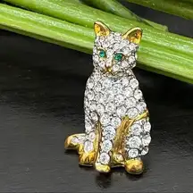 Vintage Unsigned Rhinestones Cat Brooch with Green Eyes