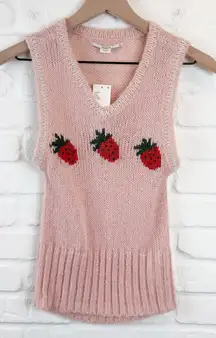 Kimchi Blue Jones Pink Sparkly Strawberry Printed Sweater Vest Knit Size Medium
