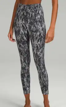 Lululemon InStill High-Rise Tight 26” Lino Slide Alpine White Black size 8