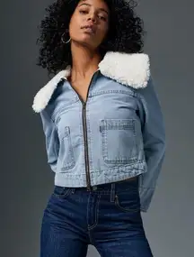 Levi’s Retro sherpa trucker denim jacket large NWT