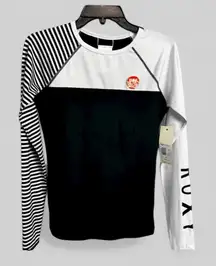 ROXY New long sleeve rashgard black and white SPF size Medium UPF 50+