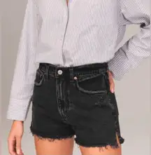 The Mom Short High Rise Black Denim Shorts Size 29/8