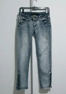 Bubblegum washed denim
Crop ankle zip
Size 5/6