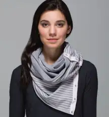 Lululemon Womens Cozy Rulu Vinyasa Infinity Snap Scarf Double Trouble Stripe