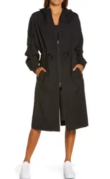 Alo Yoga Summer Nights Lightweight Repellent Coat Black S