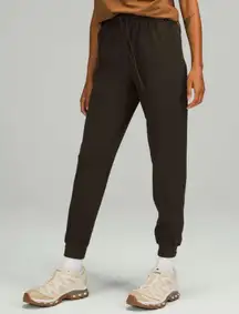 Lululemon Stretch High-Rise Jogger in Dark Olive W5DQDS