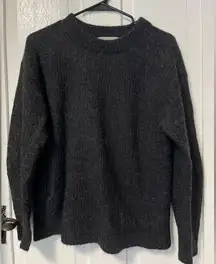 Everlane  Crewneck Dark Grey Black Alpaca Blend Sweater size small