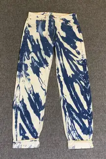 Womans Levis High Waisted Bleached Jeans