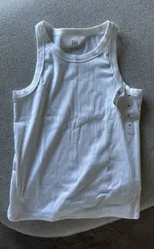 Gap Tank Women’s
