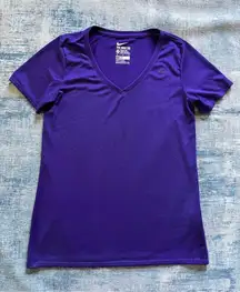 Purple The Nike Tee Dri Fit Short Sleeve V Neck Athletic Cut Women's Medium