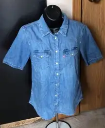 Levi’s jean shirt size XS