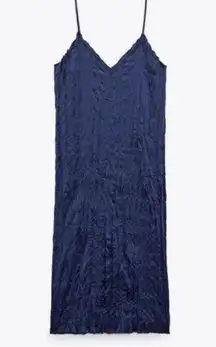 Zara Navy Blue Wrinkled and Satin Effect Midi
Dress(Size Medium)