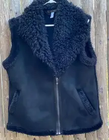 BCBGMAXAZRIA faux‎ fur sherling vest