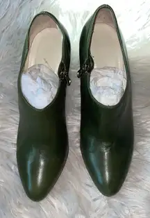 Bettye Muller Green 4” Heeled Bootie Shoes