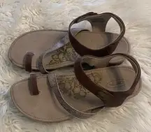 Aetrex Brown and Cream Sandals size 10 excellent condition see all photos