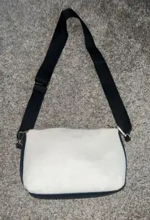 Universal Thread Purse