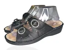 La Plume Amalfi Sandals‎ 7.5-8 (38) Leather Rhinestone Made In Italy Slide Shoes