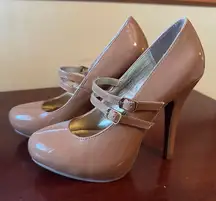Mossimo 5” Nude Mary Jane Heels. Size 7.