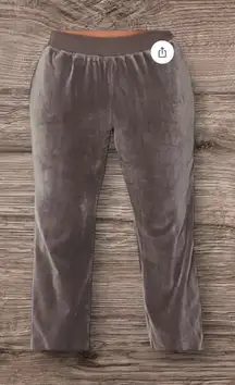 NWT Ruby Ribbon Women's Size XL Mink
Velour Velvet Lounge Pants