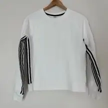 NWT  24/7 Striped Sweatshirt white black size xs