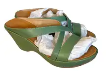 Sundance NWB charisma slide sandals size 37