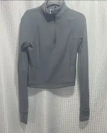 Yogalicious Lux Cross Train Everyday Half Zip pullover Size Small Blue/Grey