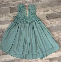 Real Lingerie NWT Green Empire Waist Babydoll Negligee Lace Accent L35